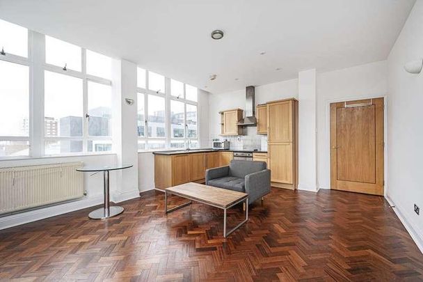 Bunhill Row, Old Street, EC1Y - Photo 1