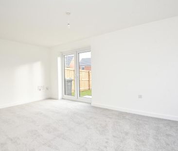 3 bedroom detached house to rent - Photo 2