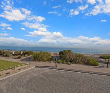 2 Bedroom Unit - Fabulous Location - Photo 6