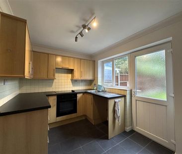 2 bedroom terraced house to rent - Photo 3