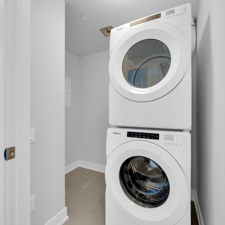 For Lease - 664 Spadina Avenue Unit# 411, Toronto, Ontario - Photo 1