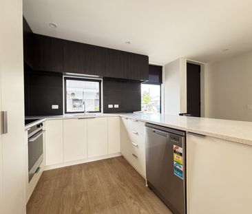 Stunning Property - Photo 5