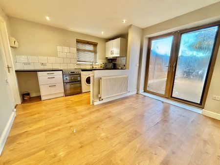 Camphill Road, Nuneaton, CV10 - Photo 2