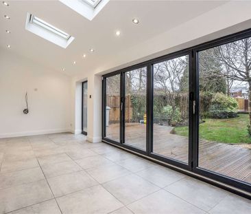 A stylish, recently renovated four bedroom house with home office i... - Photo 3