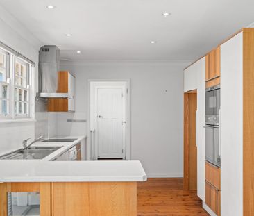 Family Home In Tranquil Setting - Photo 6