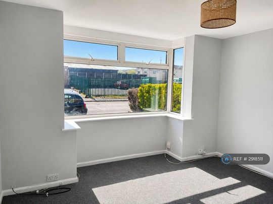 4 bedroom terraced house to rent - Photo 1