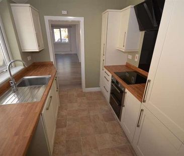 Somerton Avenue, Lowestoft, NR32 - Photo 5