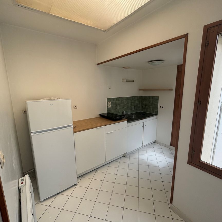 APPARTEMENT T2 MEUBLÉ AVEC COURETTE - QUARTIER SAINT PIERRE - Photo 1