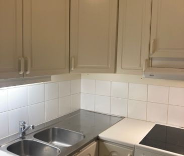 Hallevadsvägen, Trollhättan - Photo 1