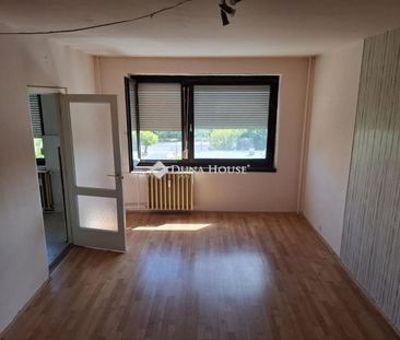 Kiadó jó állapotú panel lakás - Budapest IV. kerület - Fotó 2