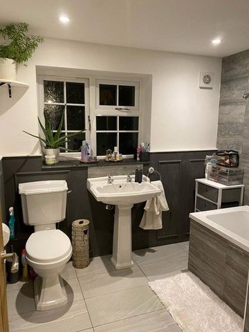 House share to rent - Photo 3