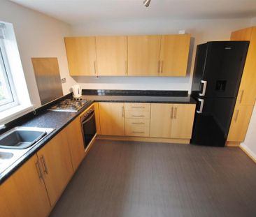 2 bedroom semi-detached house to rent - Photo 4