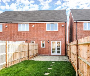 2 bedroom terraced house to rent - Photo 2