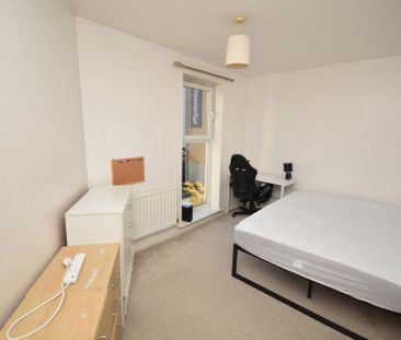 3 bedroom apartment to rent - Photo 6