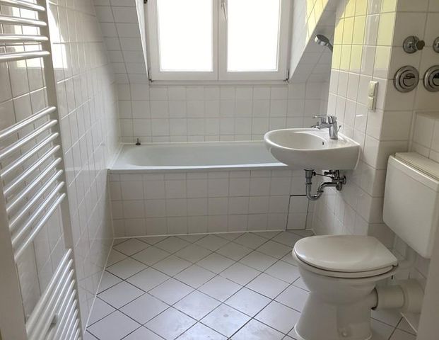 Berlin Karow 3 Zimmer mit Wintergarten und Wannenbad ab sofort ! - Photo 1