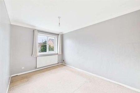 Winterbourne Walk, Frimley, Camberley, Surrey, GU16 - Photo 4