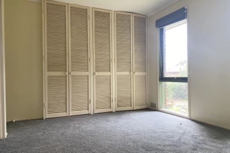 THIS PROPERTY FEATURES: - Photo 4