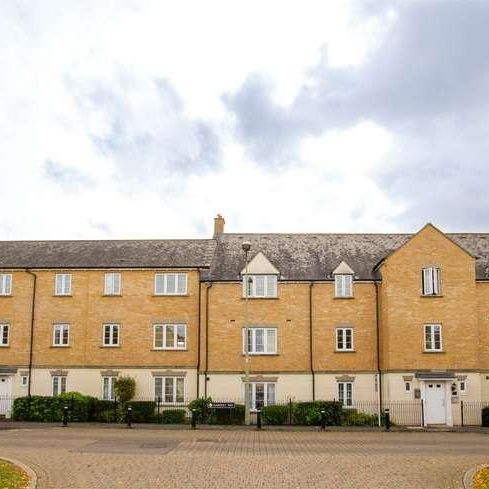 Harvest Way, Madley Park, Witney, Oxfordshire, OX28 - Photo 1