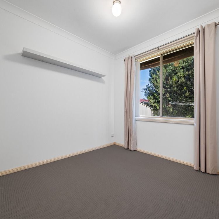 Spacious Family Home in a Prime Location - Photo 1
