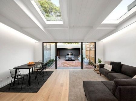 53 Mary Street, St Kilda West - Photo 2