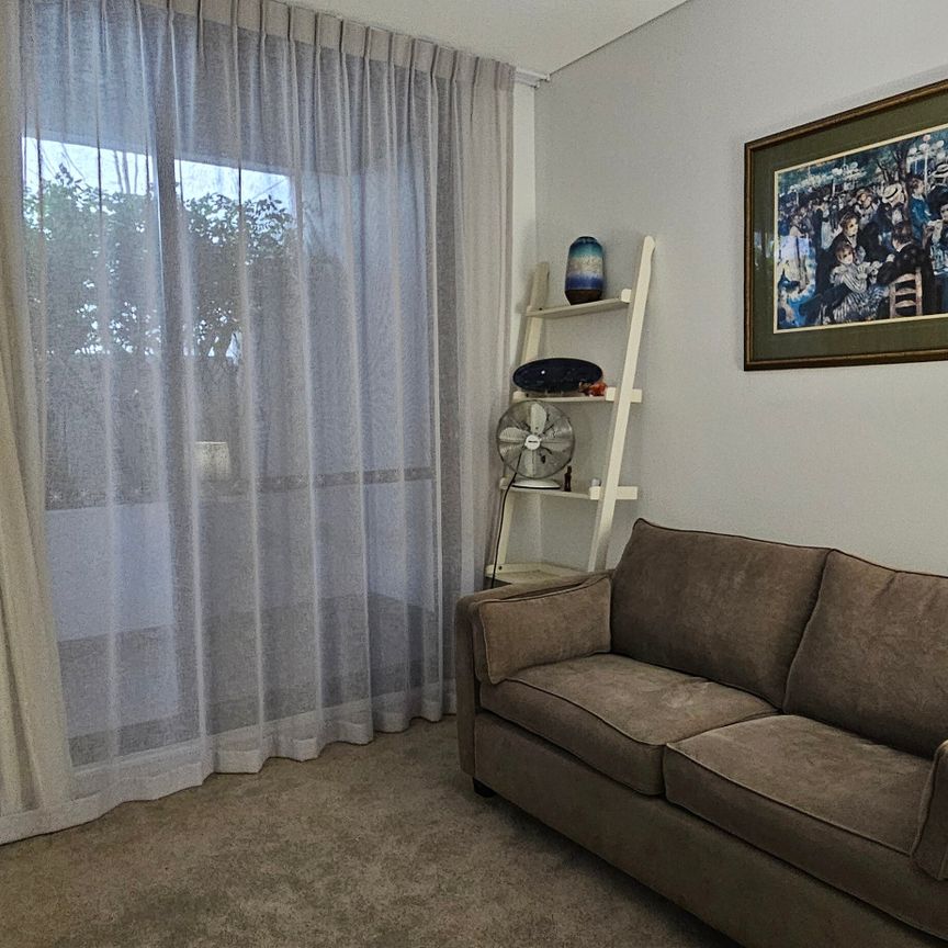 Rouse Hill - Photo 1