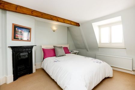5 bedroom terraced house to rent - Photo 4