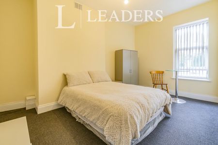 1 bedroom property to rent Bolton Road, Farnworth, Bolton, Greater Manchester, BL4 - Photo 3