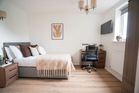 Apt 203, Cambridge House - Photo 2