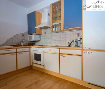 Gut geschnittene 3-Zimmer-Wohnung mit überdachter Terrasse und Tief... - Foto 5