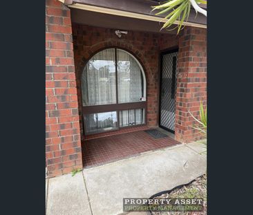 Neat and tidy unit in small group of 4 - Photo 1