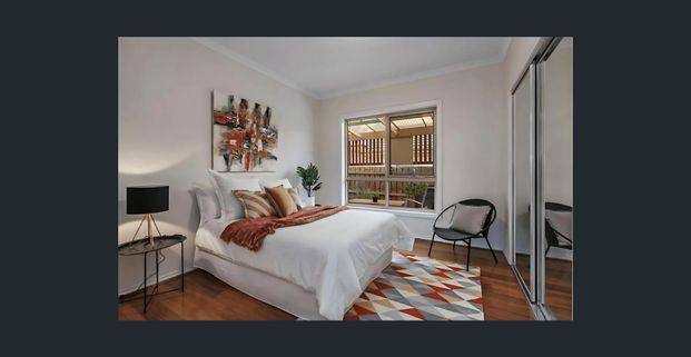 STYLE, SPACE AND COMFORT IN THE HEART OF COBURG NORTH - Photo 1