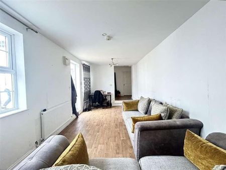 Matisse House, Hertford, SG14 - Photo 2