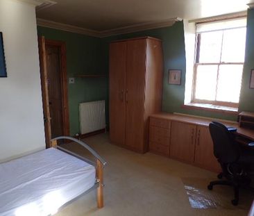 3 bedroom terraced house to rent - Photo 6