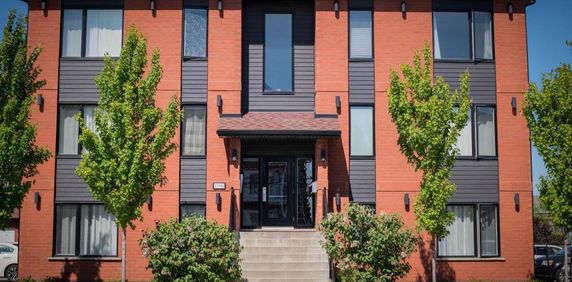 Logement 5 ½ à louer avec 2 salles de bain complètes | Domaine les Arpents Verts 🌳 - Photo 2
