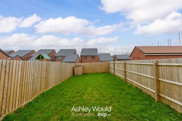 3 bedroom semi-detached house to rent - Photo 1