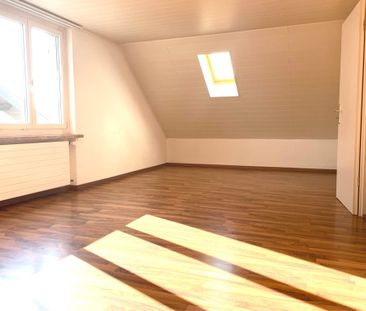 Herzige Dachzimmerwohnung - Photo 1
