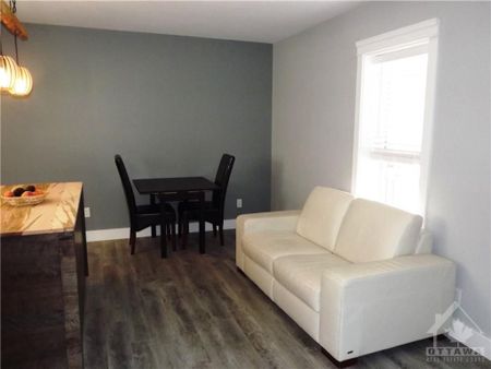 For Lease - 381 Cooper Street Unit# 2, Ottawa Centre, Ontario - Photo 3