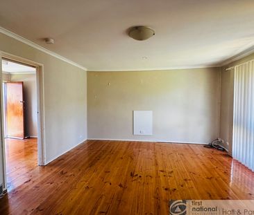 Convenient Location - Photo 5