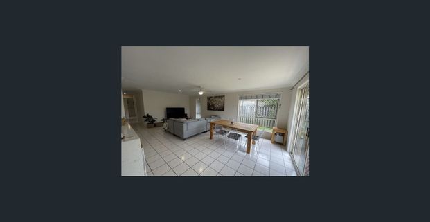 Beautiful Family Home in Burleigh Waters - Photo 1