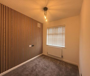 3 bedroom semi-detached house to rent - Photo 3