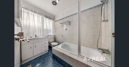 Comfortable Family Living in a Convenient Location - Photo 4