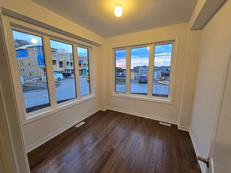 For Lease - 60 McGowan Drive, Whitby, Ontario - Photo 4