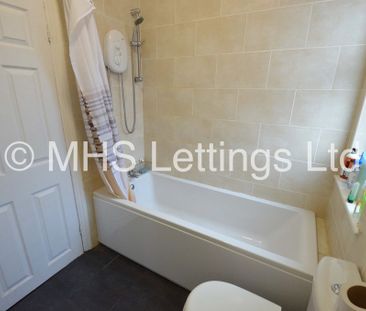 4 Bedroom Mid Terraced House for rent in Welton Mount - Photo 4