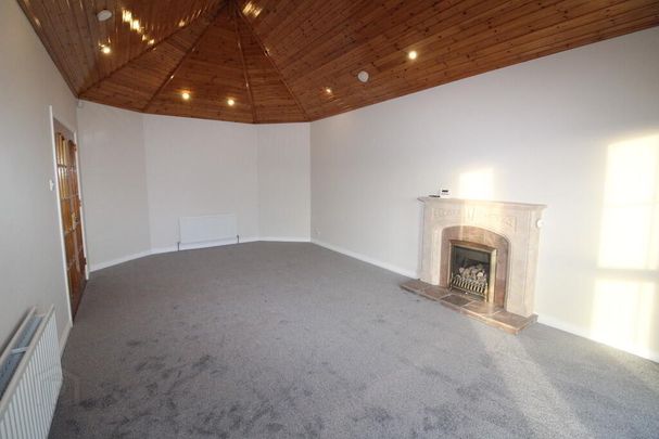 14 Lynda Farm, Newtownabbey, BT37 0AX - Photo 1