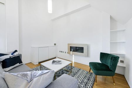 3 bedroom apartment to rent - Photo 3