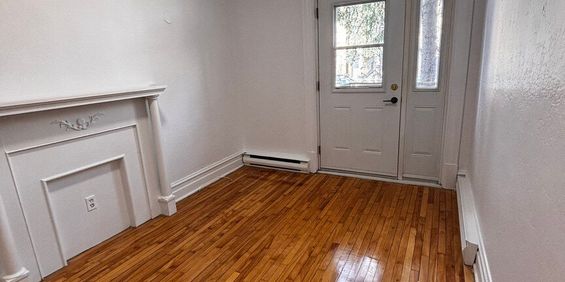 1 Chambre 1 Salle De Bain - 4688 Rue Hutchison, Montréal - Photo 3