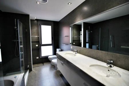 Piso de alquiler en Golf - Can Trabal - Photo 3