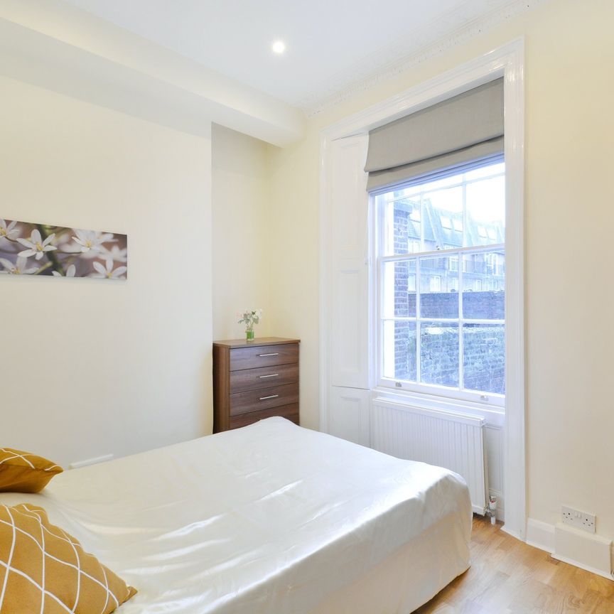Almeida Street, London, N1 - One Bedroom Flat To Rent - £691pw / £2,995pcm - Photo 1