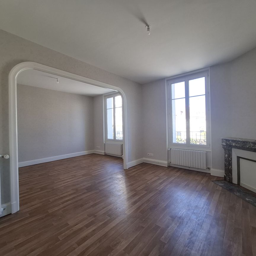 Location Appartement 3 pièces 88m² VICHY 03200 - Photo 1
