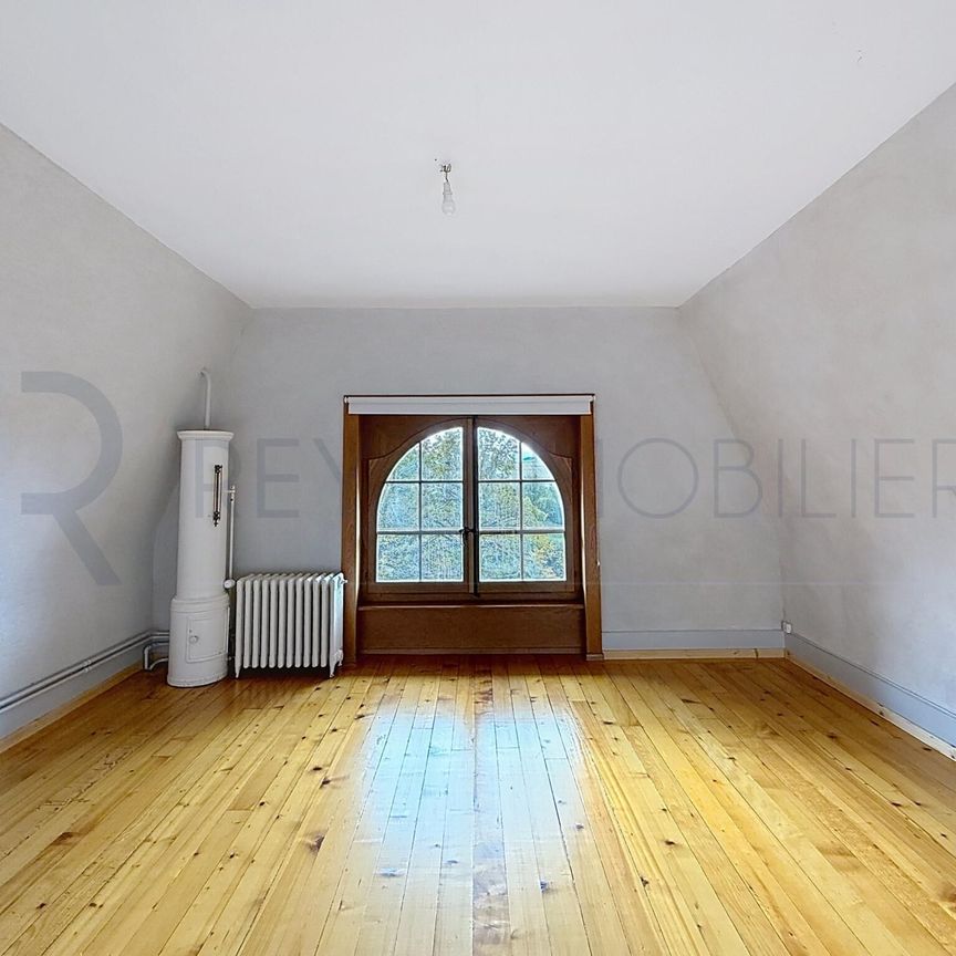 Appartement de 100 m2 - Loyer - Charges - Box : 2'500, chf - tout compris - Foto 1